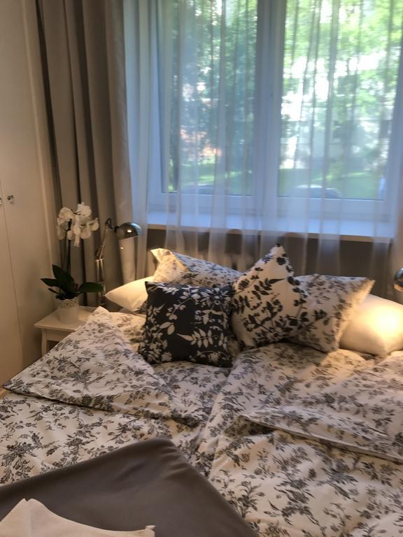 Апартаменты Apartament Karmelicka 11 Варшава Экстерьер фото